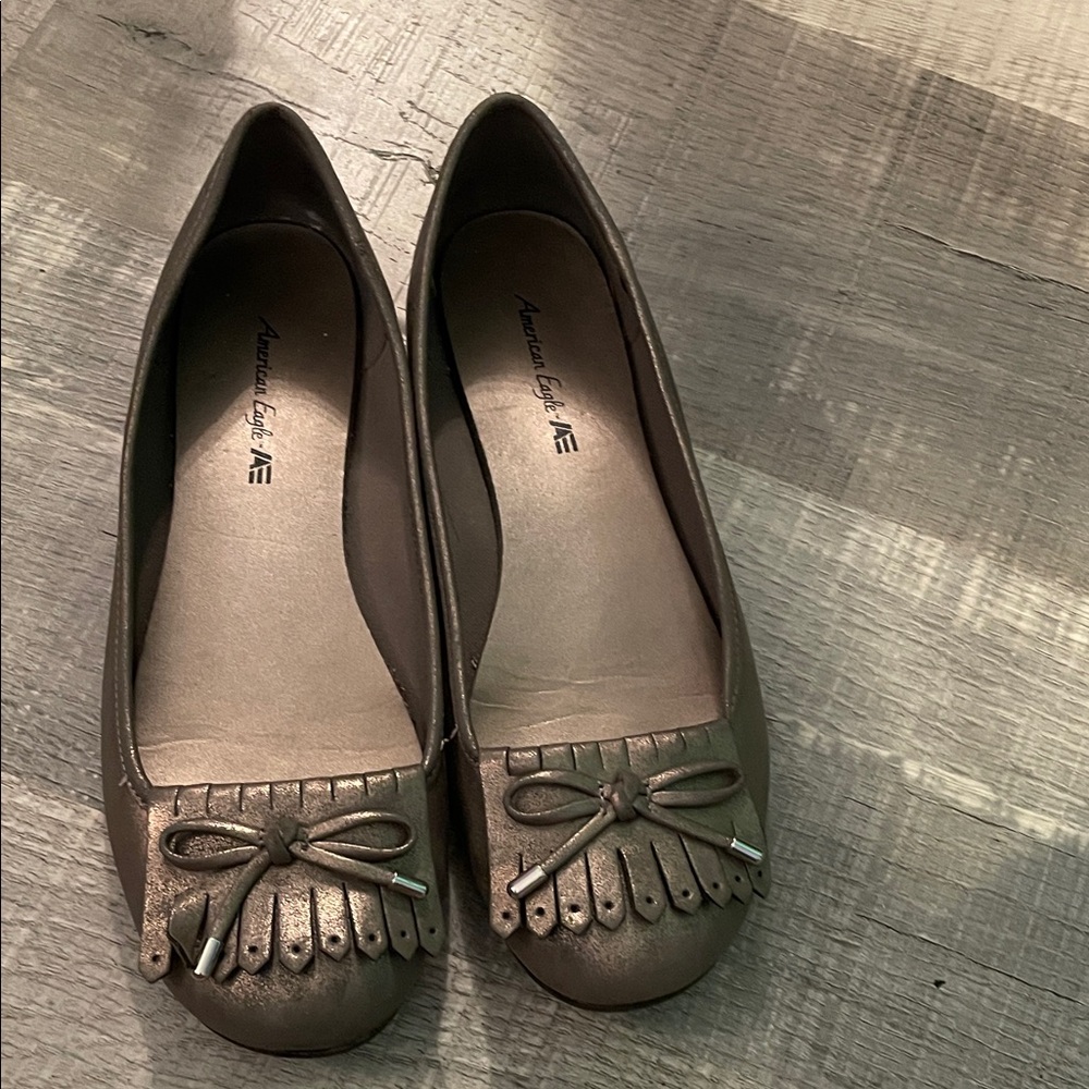 American Eagle Outfitters Metallic Brown Fringe Bow Flats